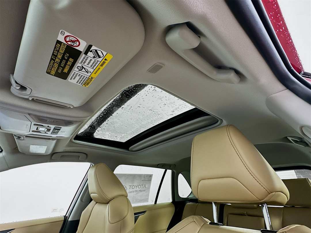 2025 Toyota Rav4 XLE Premium - Image 22