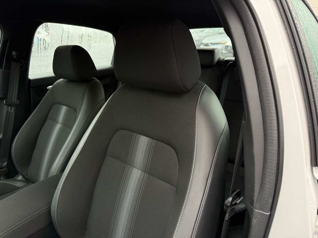 2025 Honda Civic Sport - Image 29