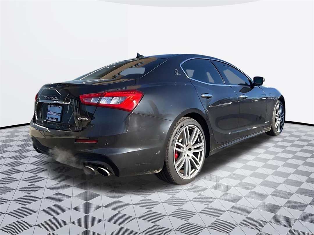 2018 Maserati Ghibli S Q4 GranSport - Image 3