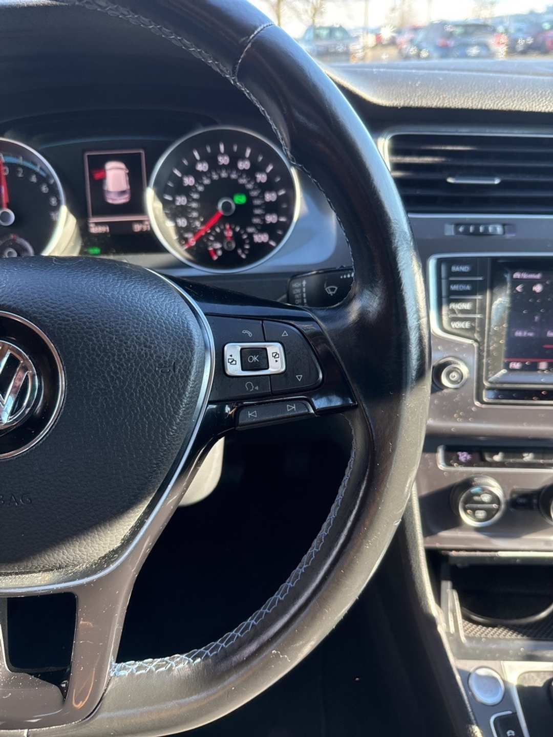 2015 Volkswagen E-Golf SEL Premium - Image 33