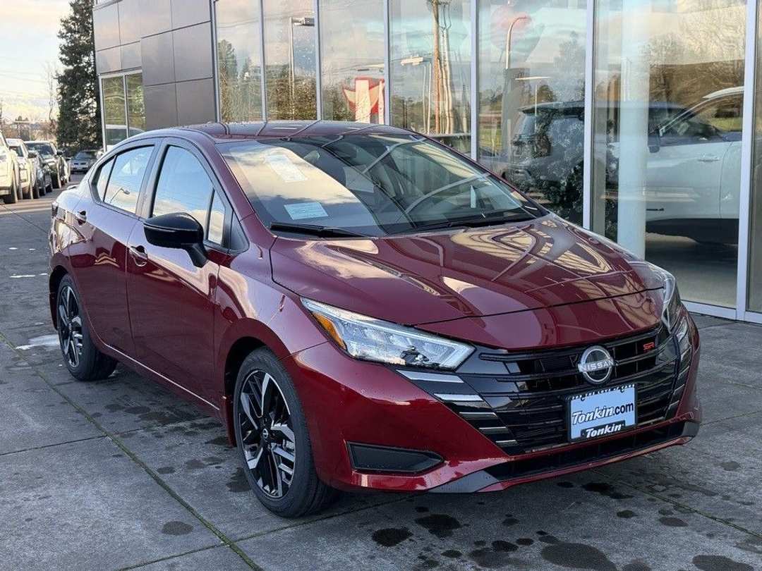 2025 Nissan Versa 1.6 SR - Image 2