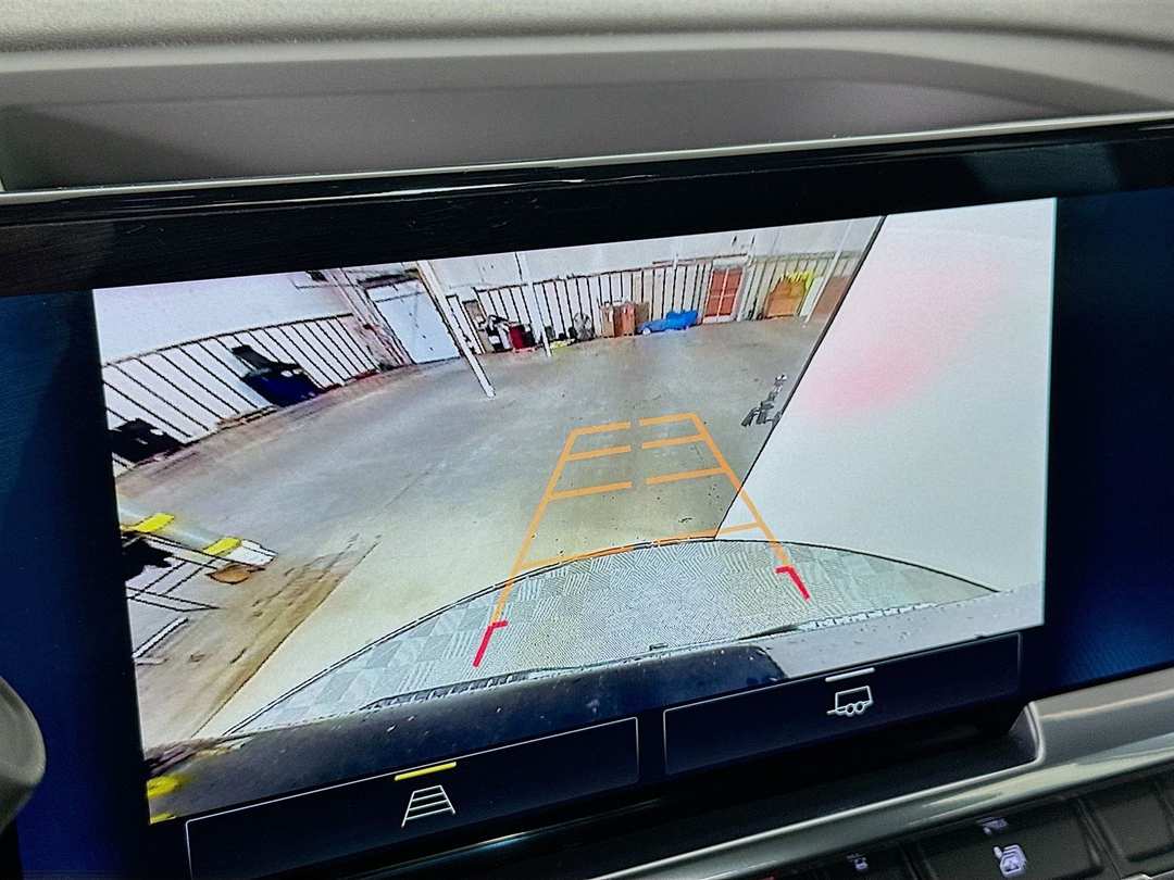 2023 Chevrolet Silverado 1500 LT - Image 15