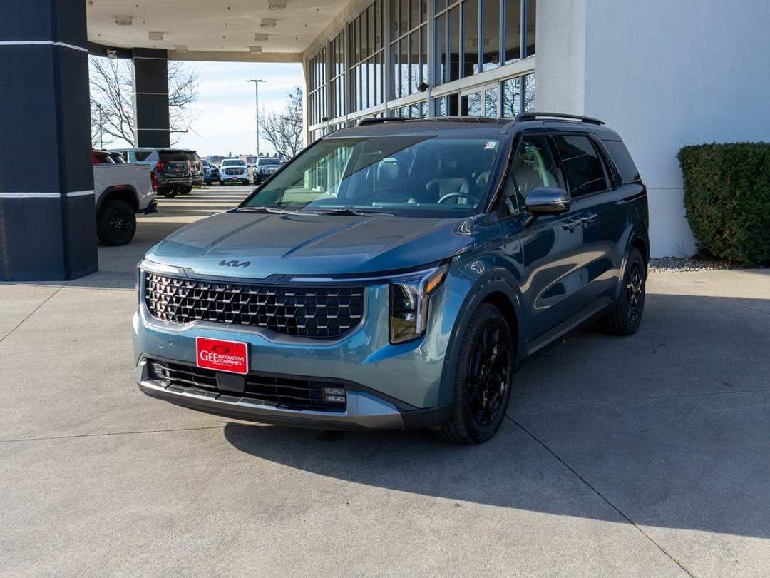 2026 Kia Carnival SX - Image 3