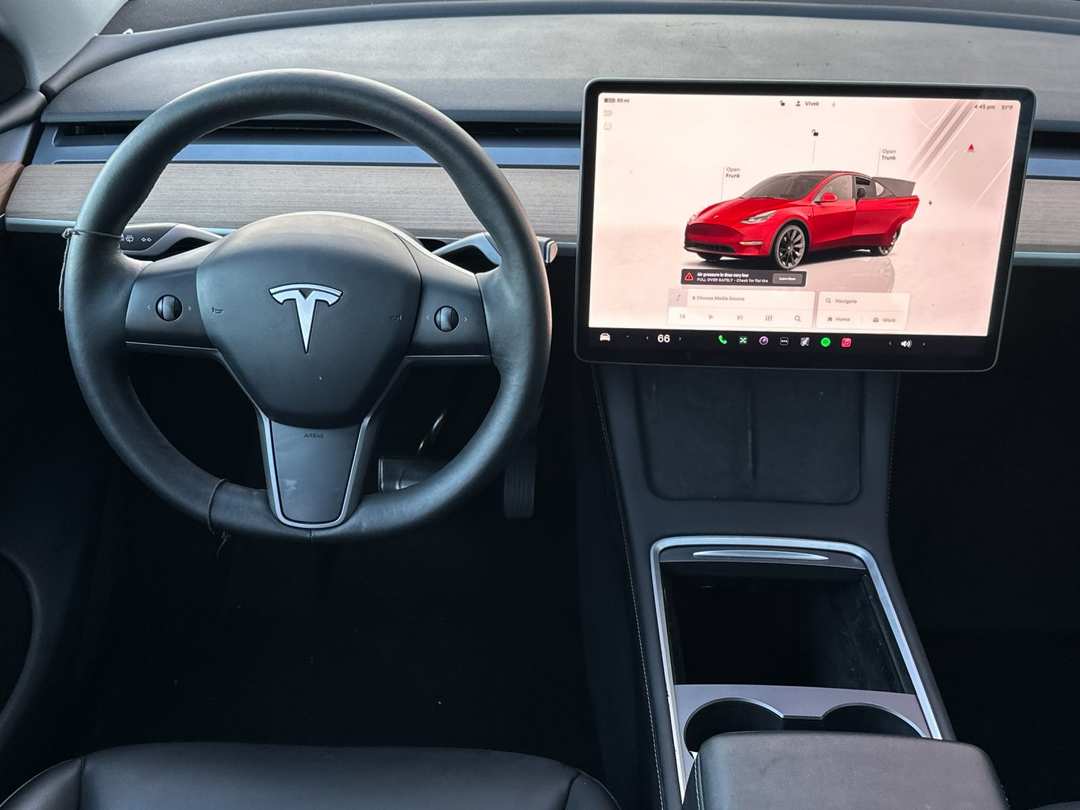 2023 Tesla Model Y Long Range - Image 13