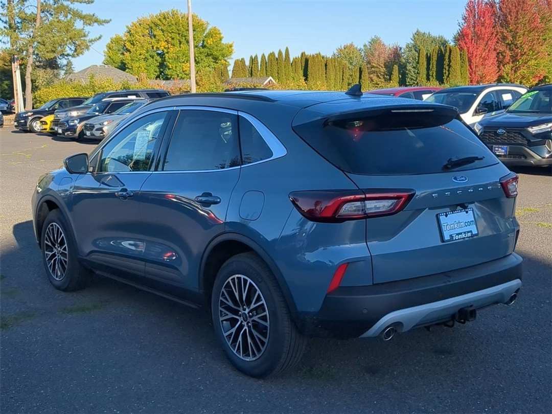 2025 Ford Escape Base - Image 3