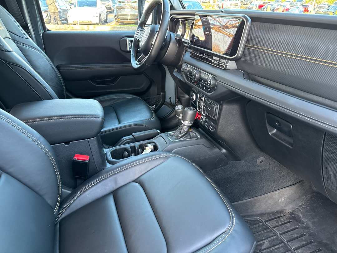2024 Jeep Wrangler Rubicon 392 - Image 15