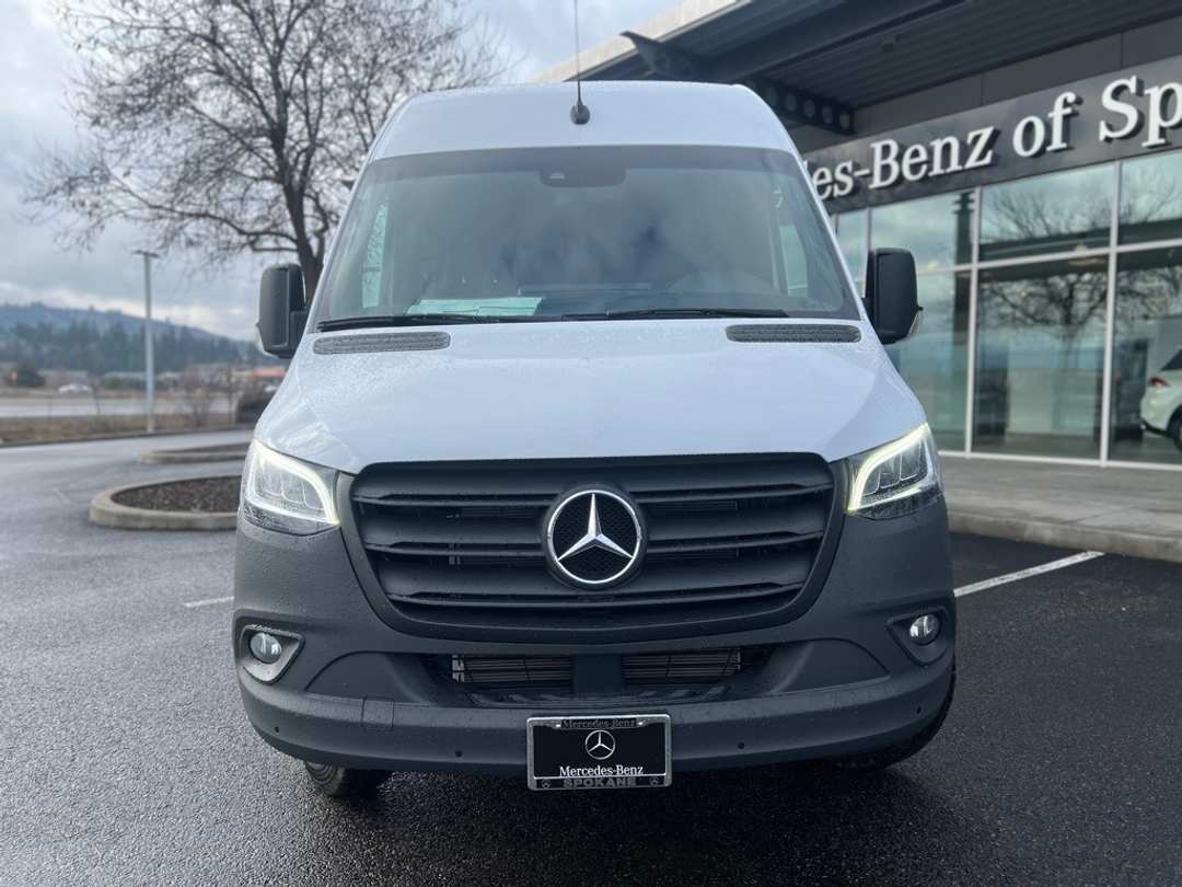 2024 Mercedes-Benz Sprinter 3500 Cargo 170 WB - Image 2