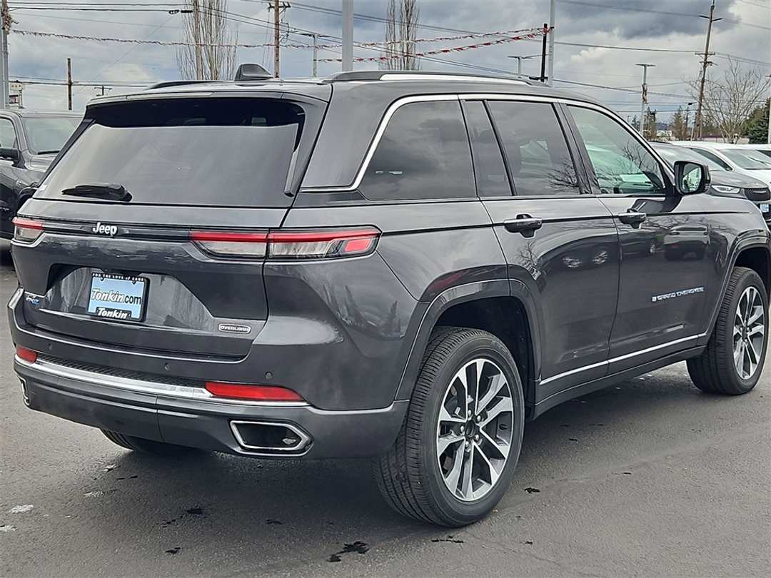 2023 Jeep Grand Cherokee Overland 4xe - Image 6