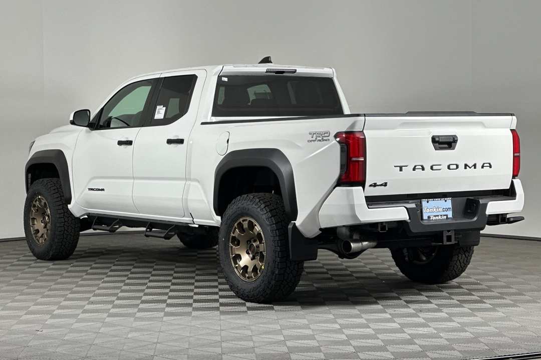 2025 Toyota Tacoma TRD OffRoad - Image 6