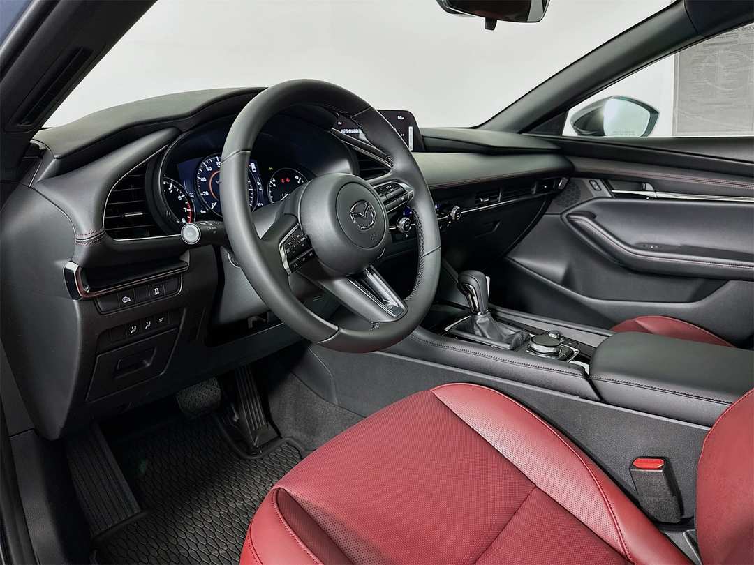 2026 MAZDA Mazda3 2.5 S Carbon Edition - Image 9
