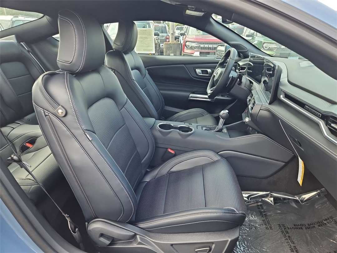 2025 Ford Mustang GT Premium - Image 30