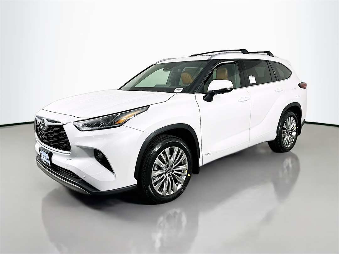 2026 Toyota Highlander Platinum - Image 3