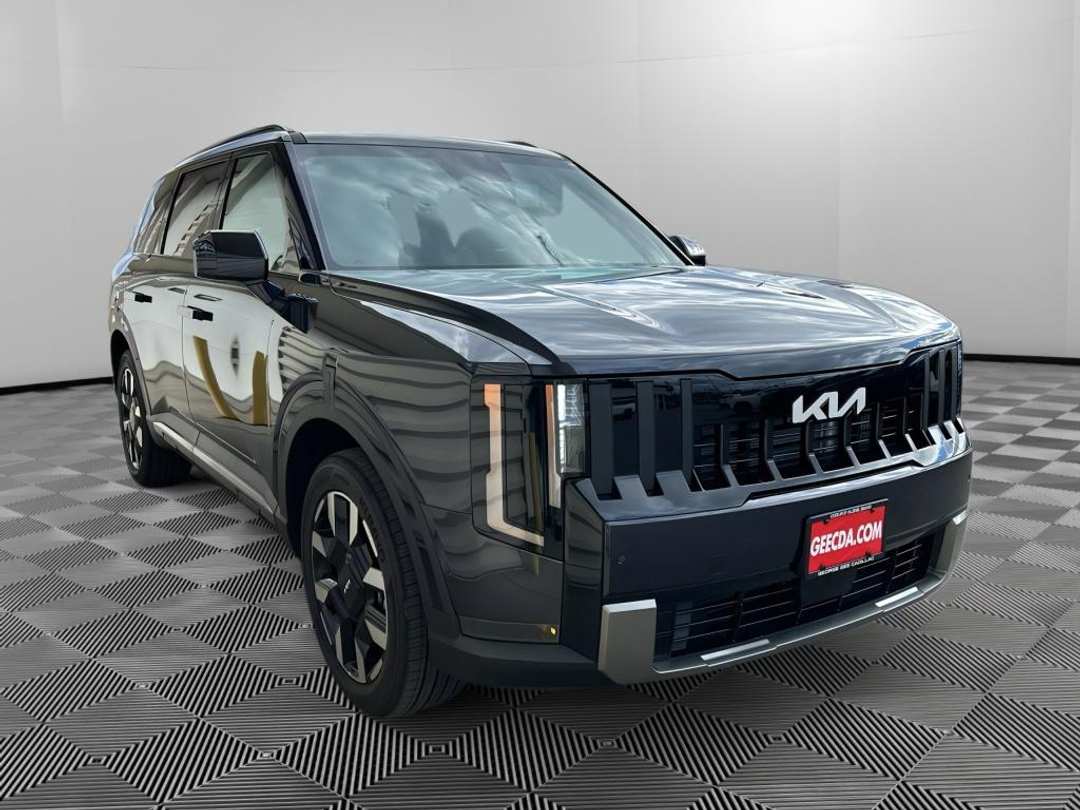 2027 Kia Telluride S - Image 3