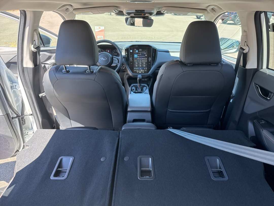 2025 Subaru Crosstrek Limited - Image 34