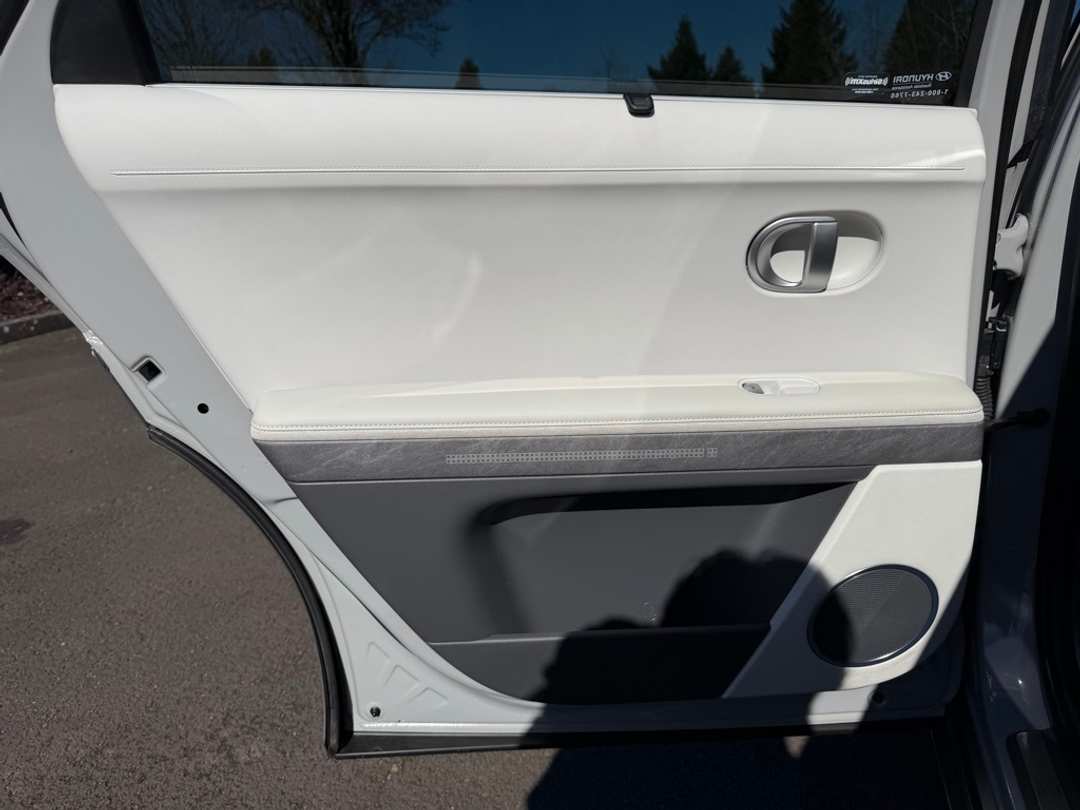 2024 Hyundai Ioniq 5 Limited - Image 31