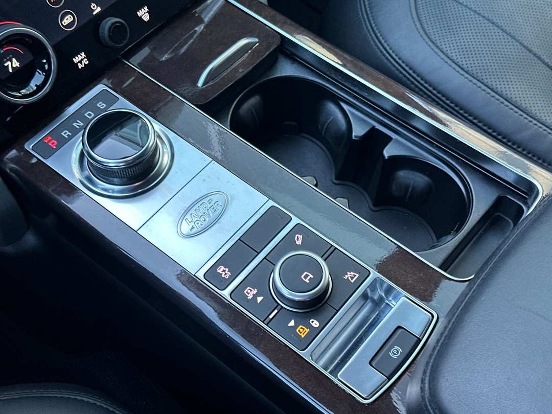 2020 Land Rover Range Rover HSE - Image 21