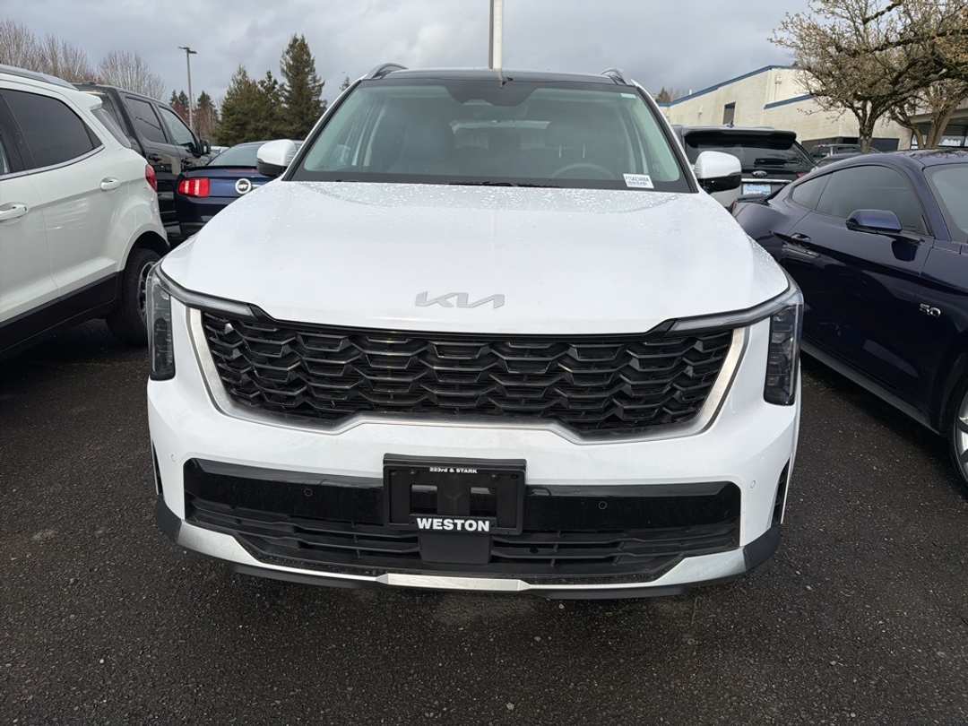 2025 Kia Sorento S - Image 2