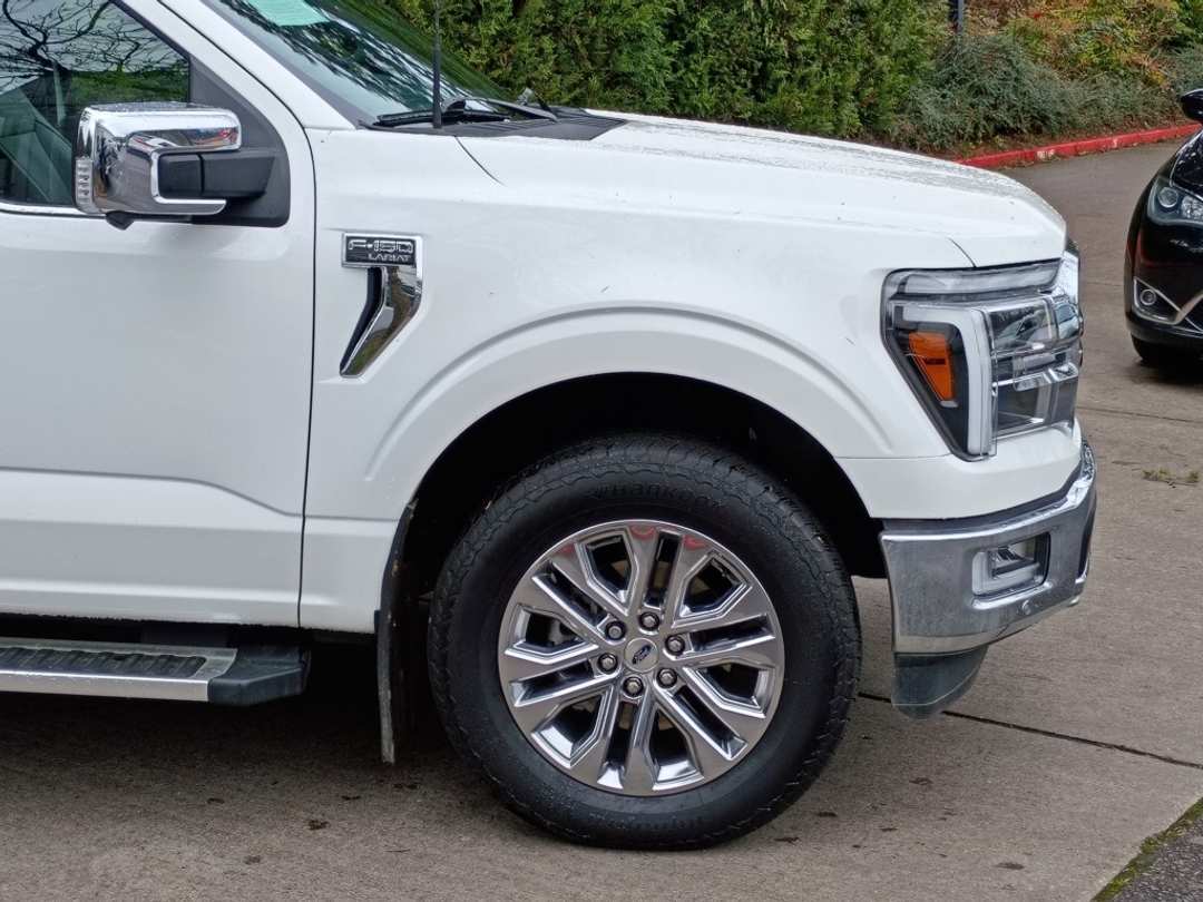 2024 Ford F-150 Lariat - Image 2