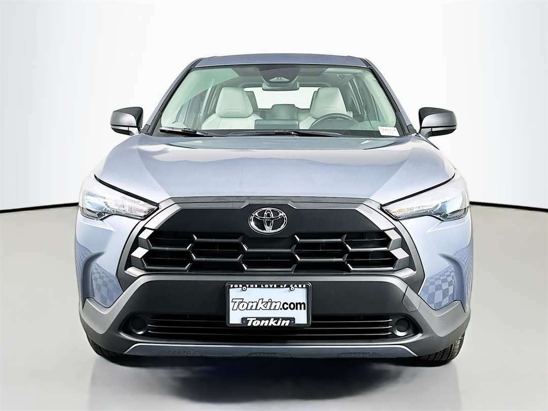 2026 Toyota Corolla Cross L - Image 2