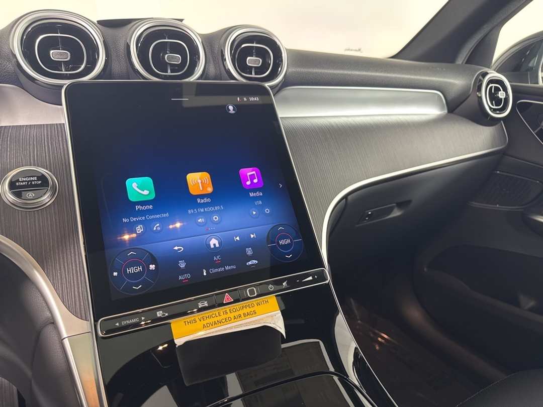 2026 Mercedes-Benz GLC GLC 300 - Image 31