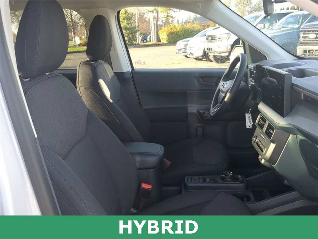 2025 Ford Maverick XL - Image 26