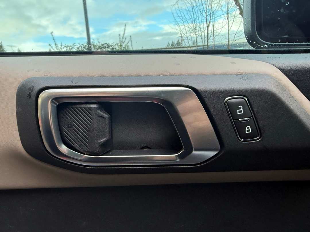 2024 Ford Bronco Wildtrak - Image 24