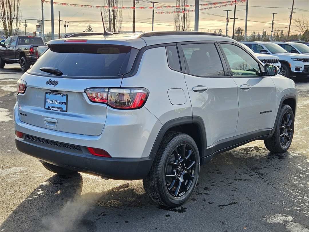 2026 Jeep Compass Latitude - Image 6