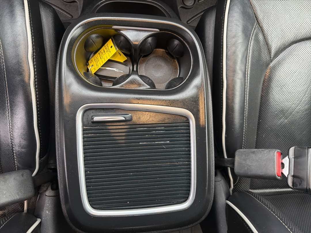 2019 Chrysler Pacifica Limited - Image 34