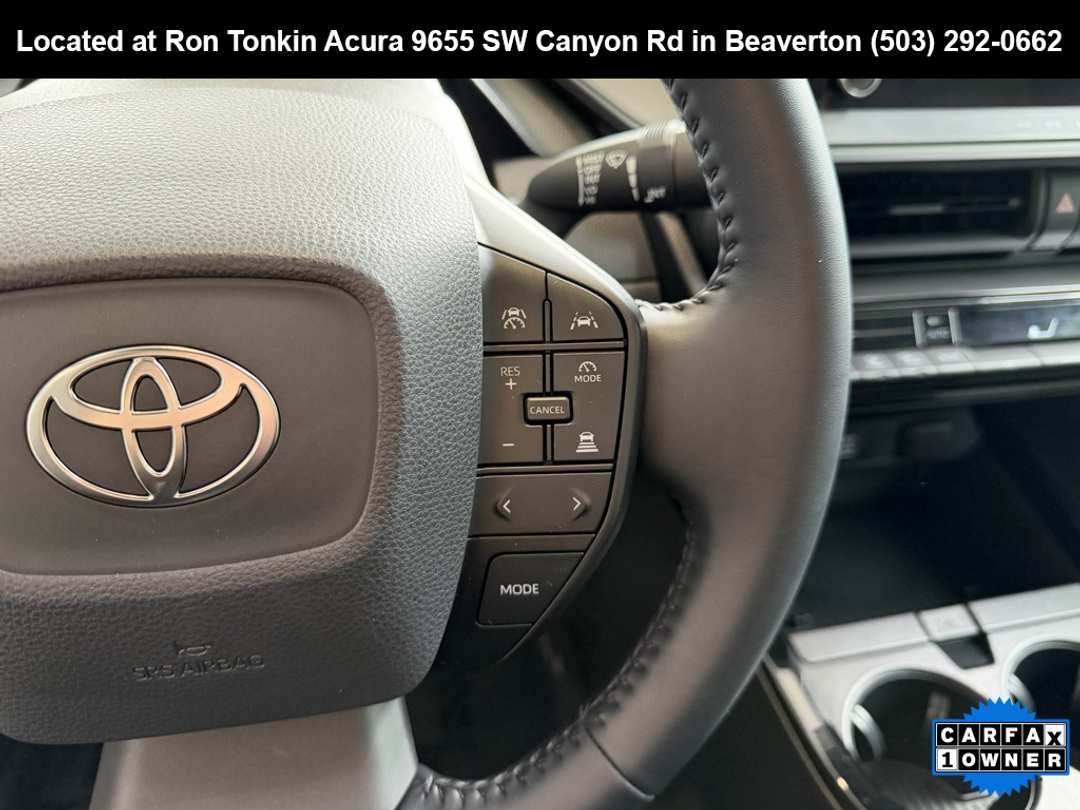 2023 Toyota Prius LE - Image 17