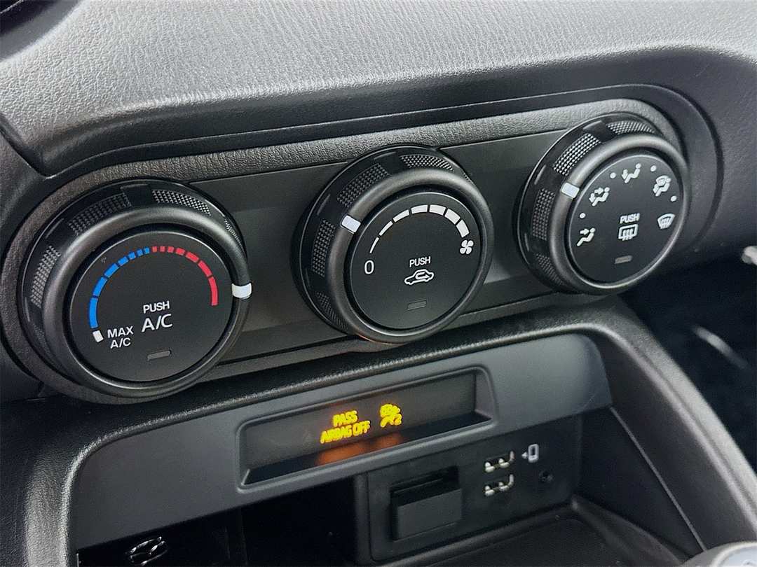 2023 MAZDA Mx-5 Miata Sport - Image 16