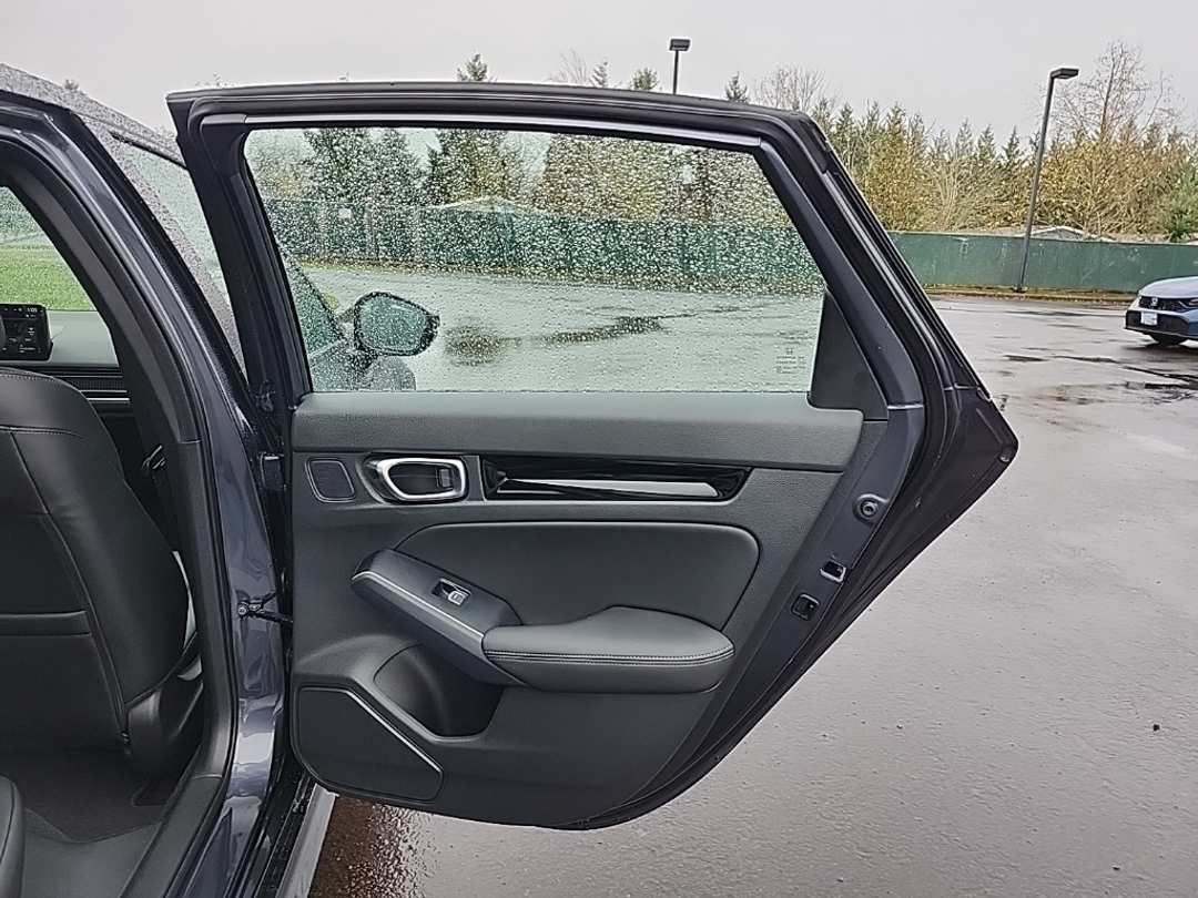 2026 Honda Civic Sport Touring - Image 25