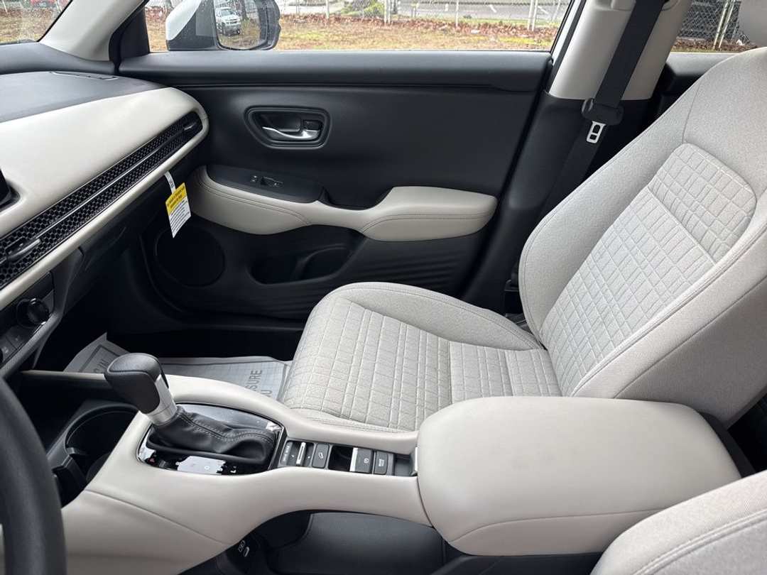 2026 Honda HR-V LX - Image 17
