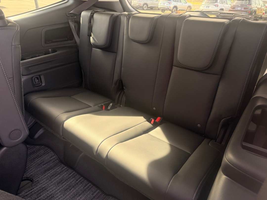 2026 Subaru Ascent Premium - Image 19