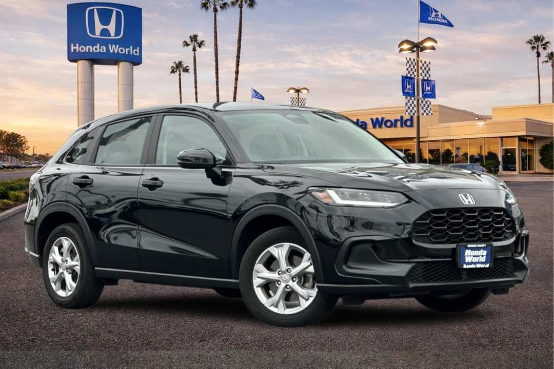 2024 Honda HR-V LX - Image 2