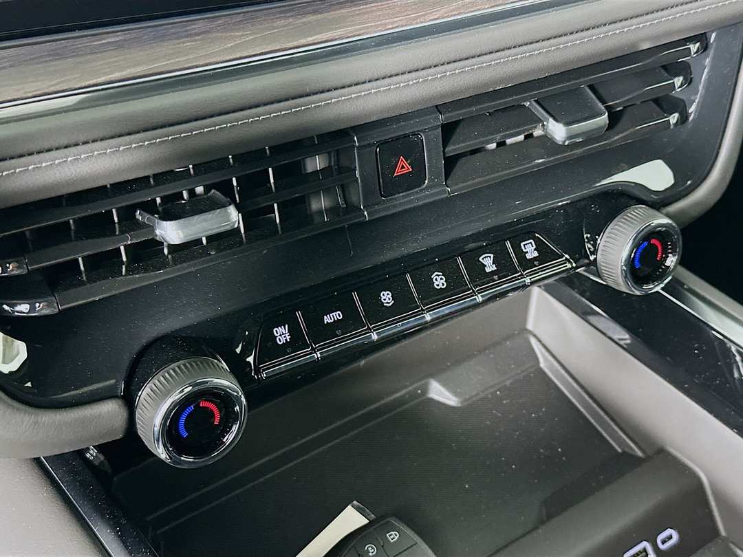 2025 Chevrolet Suburban LS - Image 16