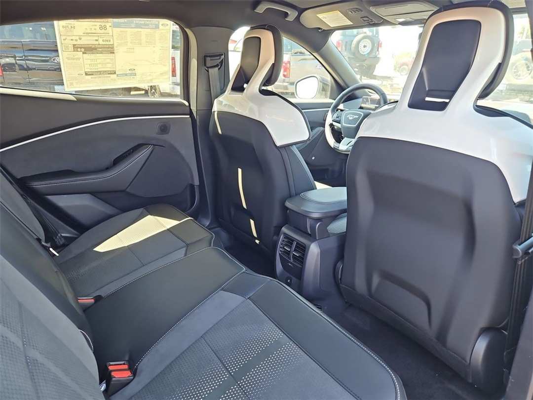 2025 Ford Mustang Mach-E GT - Image 29