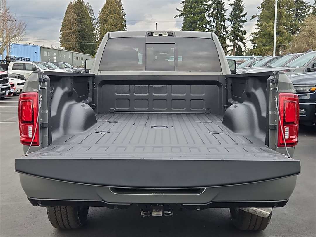 2026 Ram 3500 Big Horn - Image 24