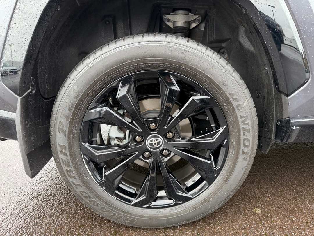 2023 Toyota Rav4 XSE - Image 10