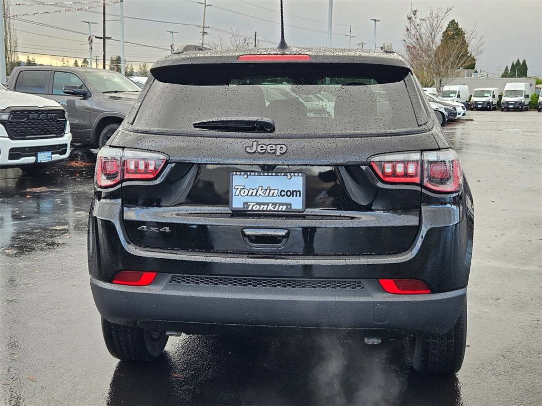 2026 Jeep Compass Latitude - Image 5