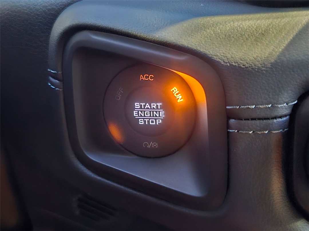 2026 Jeep Gladiator Rubicon - Image 17