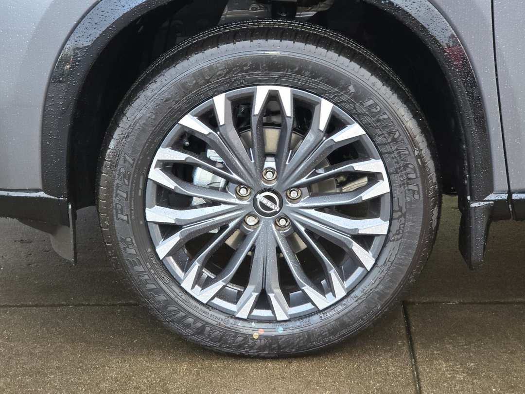 2026 Nissan Rogue Platinum - Image 25