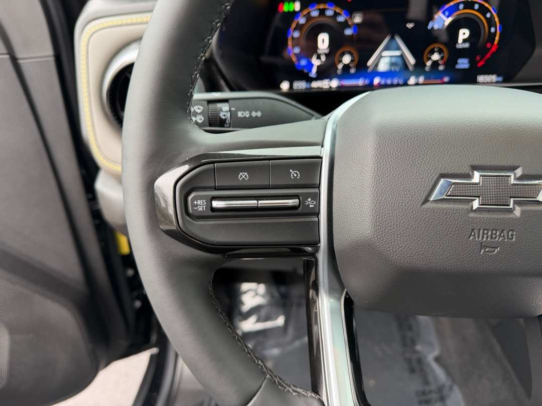 2024 Chevrolet Colorado ZR2 - Image 18