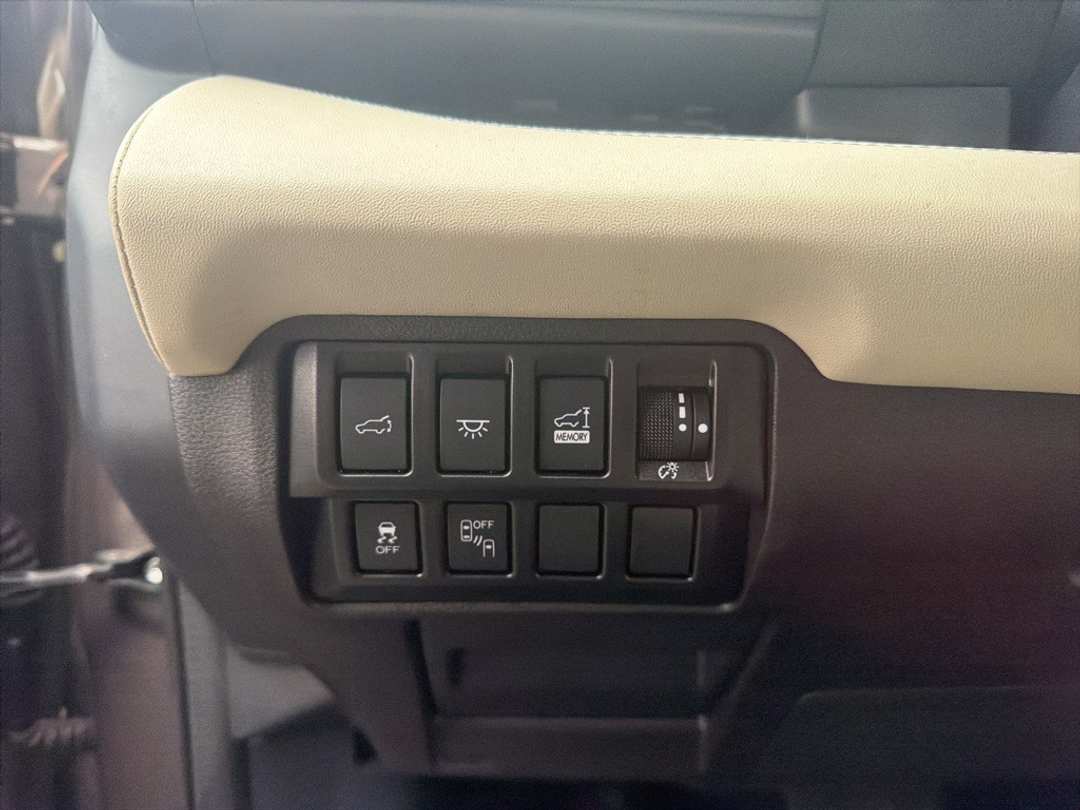 2022 Subaru Ascent Limited - Image 32