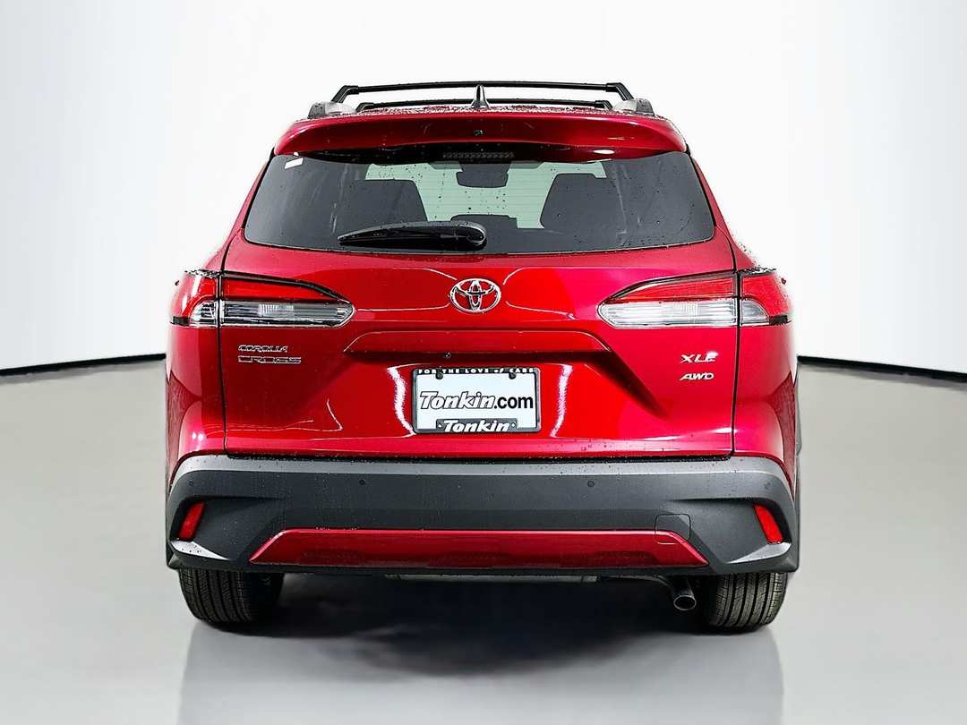 2026 Toyota Corolla Cross XLE - Image 6