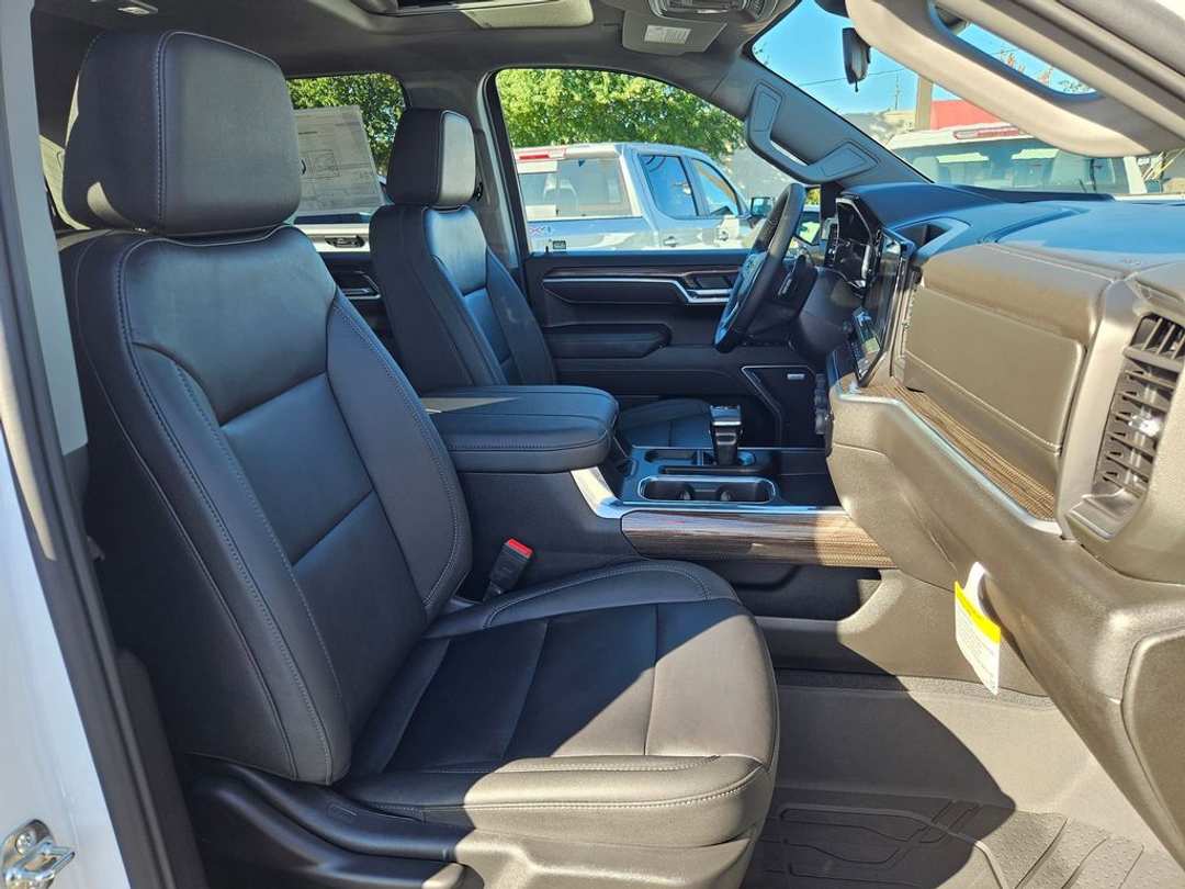 2026 Chevrolet Silverado 1500 RST - Image 41