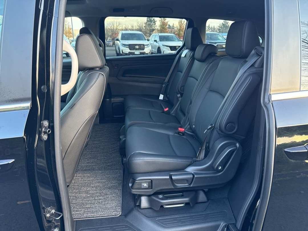 2026 Honda Odyssey EXL - Image 12