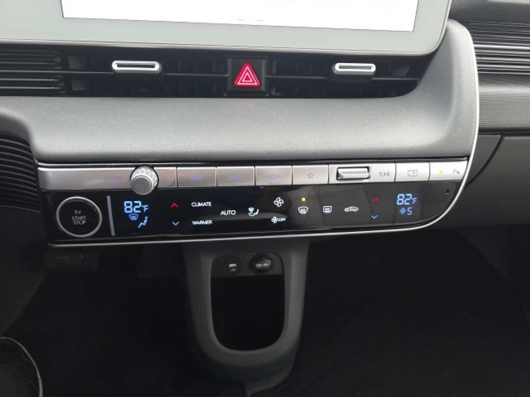 2022 Hyundai Ioniq 5 SEL - Image 17