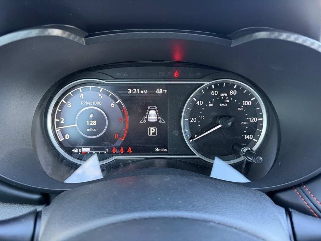 2025 Nissan Versa 1.6 SR - Image 18