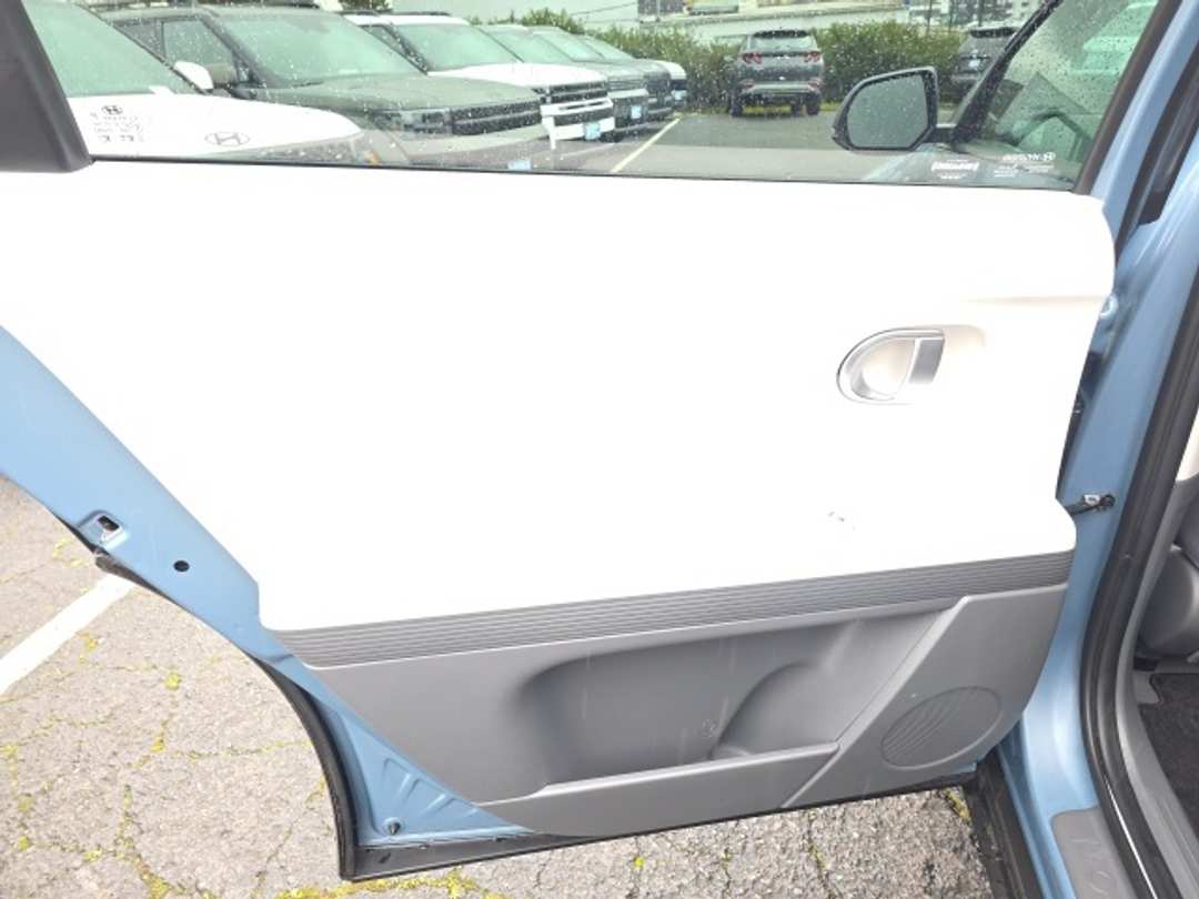 2024 Hyundai Ioniq 5 SE - Image 26