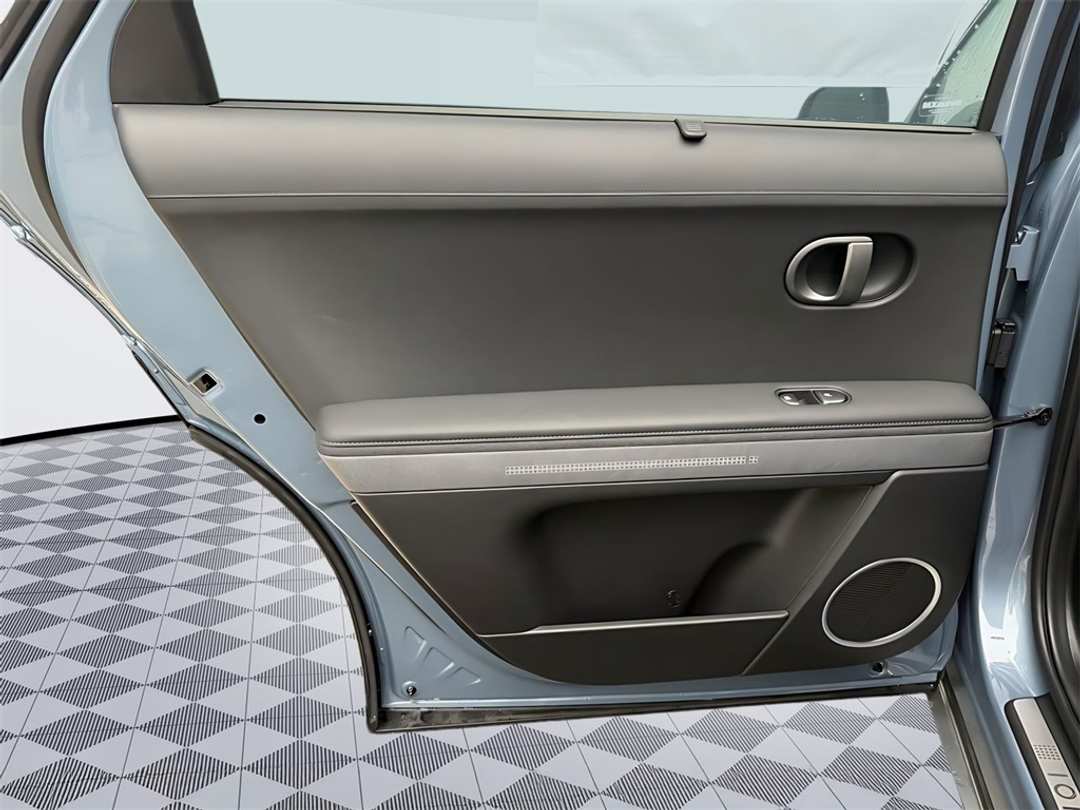 2026 Hyundai Ioniq 5 Limited - Image 30